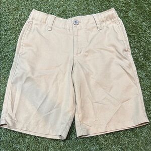 Under Armour Tan Bermuda Shorts Lightweight Cotton Blend